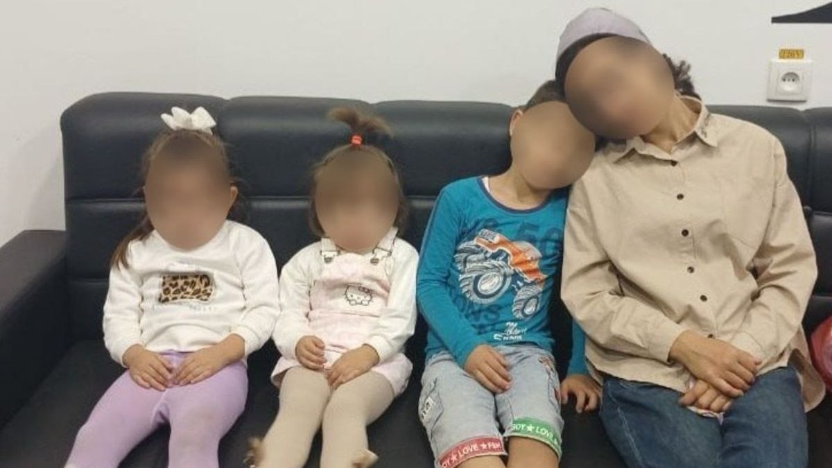 Sirdaryoda erkakning diniy nikohdagi sherigi uning qonuniy xotini va farzandlariga pichoq bilan hujum qildi