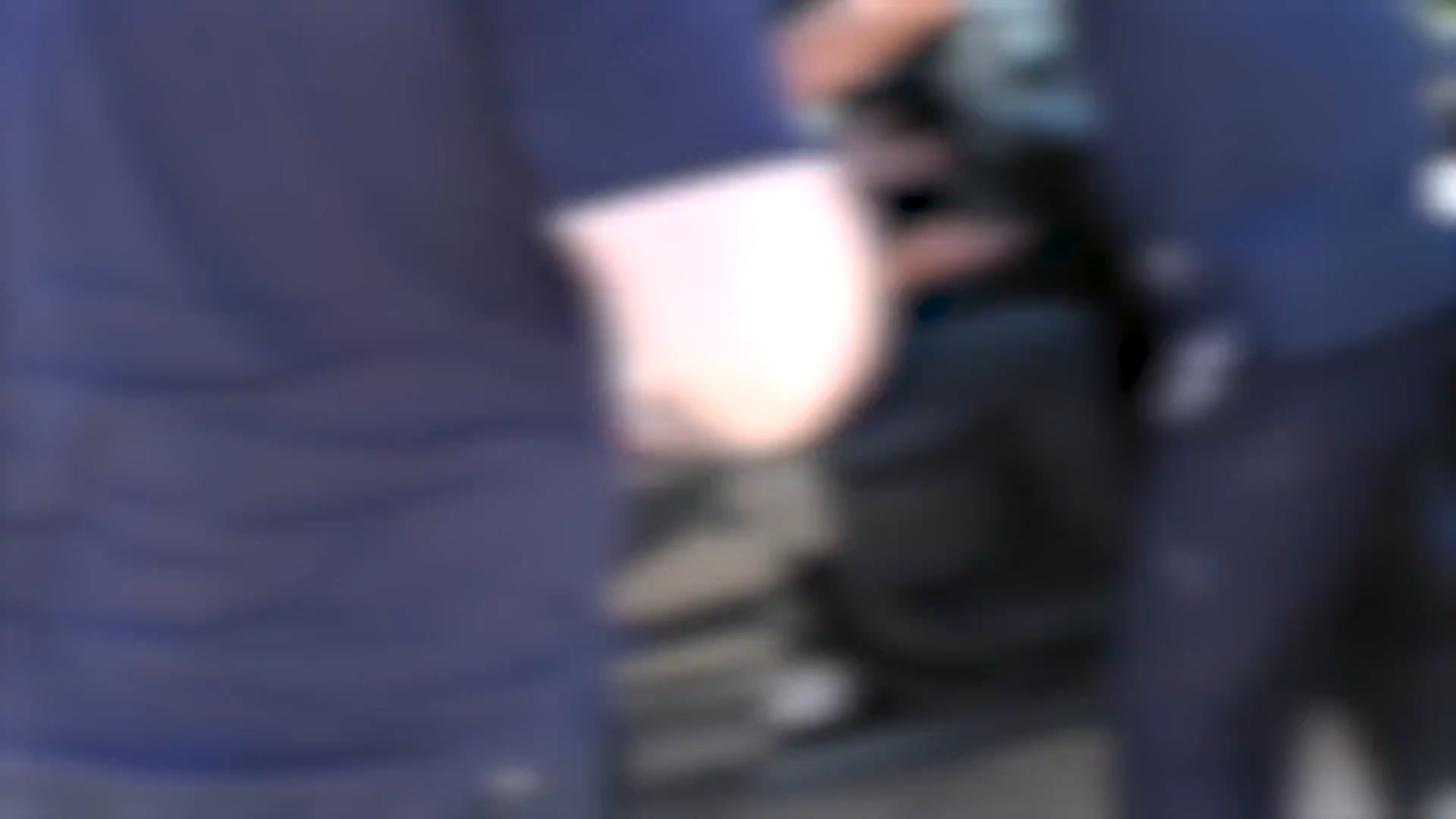 Two power grid company engineers detained in Tashkent while receiving $8,000